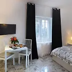 La Dell'arte-museo Bed & Breakfast 4*
