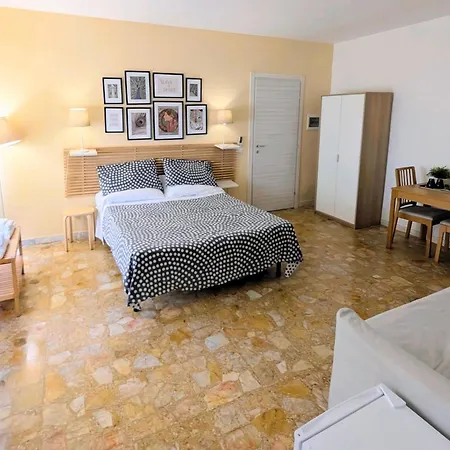 La Dell'arte-museo 3* Neapol