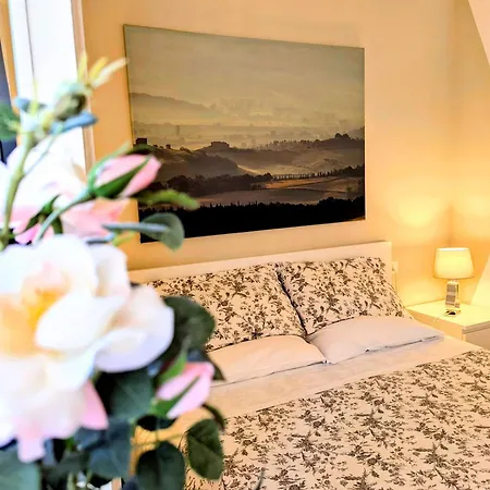 La Dell'arte-museo Nocleg ze śniadaniem 3*