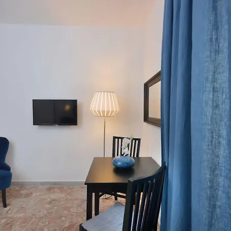 La Dell'arte-museo 3* Neapol