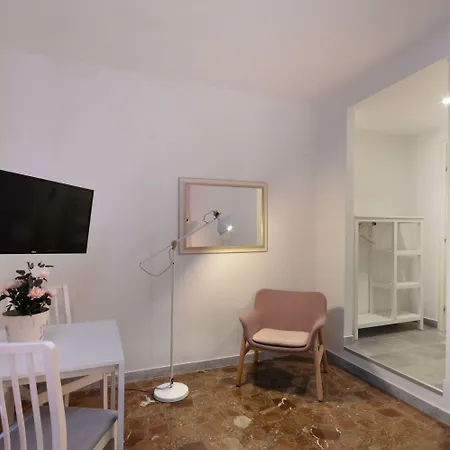 La Dell'arte-museo Nocleg ze śniadaniem 3*